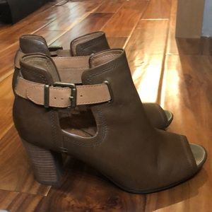 Clark’s peeptoe bootie